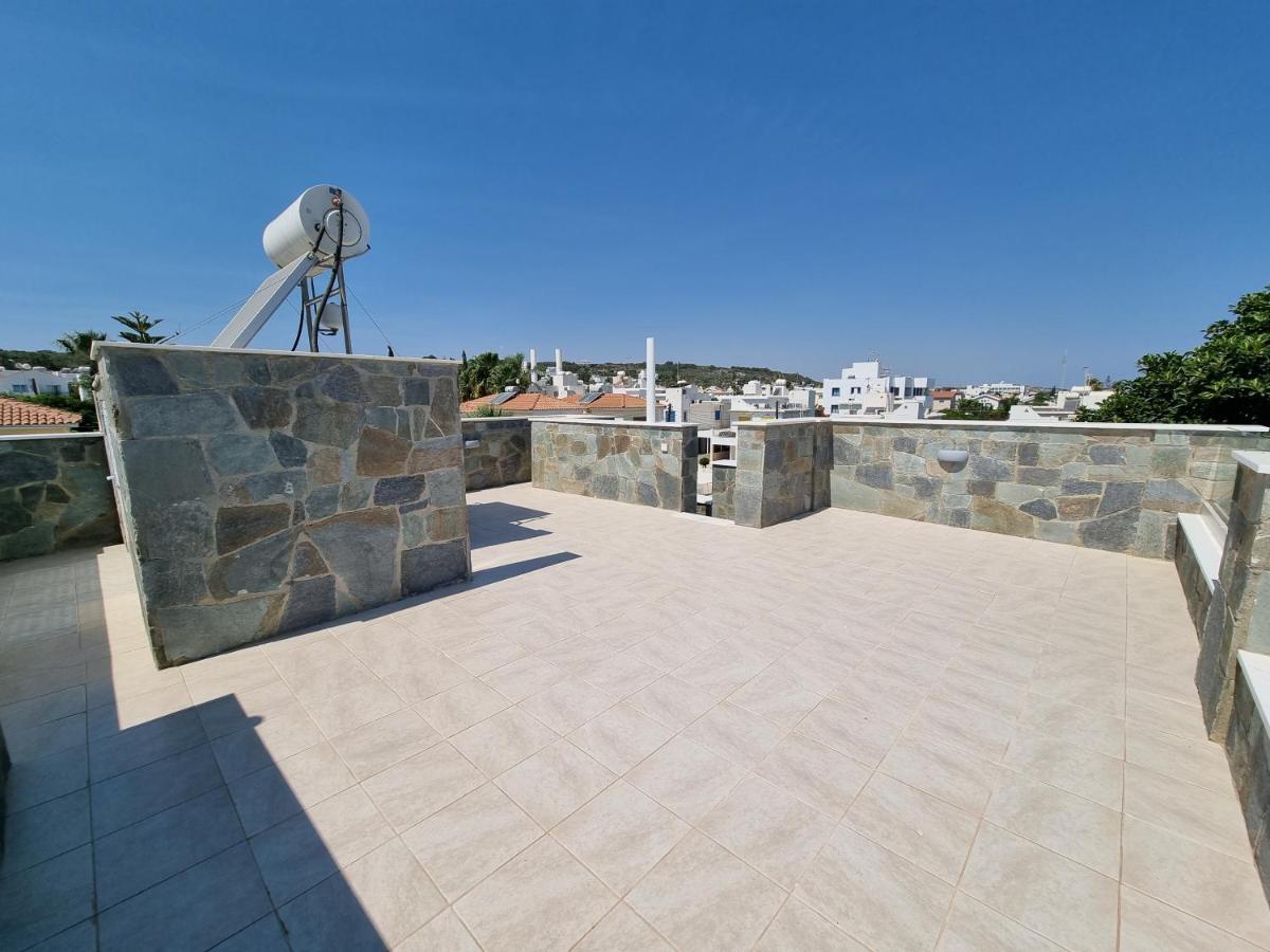 Mosaic Villa By The Sea Протарас Экстерьер фото